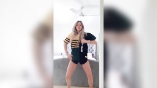 [813 of 3935 Vids] Bree Louise (bree_louisexoxo aka breebbydance) OnlyFans Leaks Nude