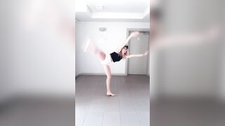 [849 of 3935 Vids] Bree Louise (bree_louisexoxo aka breebbydance) OnlyFans Leaks Nude