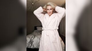 [379 of 432 Vids] Missbellaromano (Miss Bella Romano) OnlyFans Leaks Nude Naughty