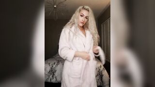[379 of 432 Vids] Missbellaromano (Miss Bella Romano) OnlyFans Leaks Nude Naughty