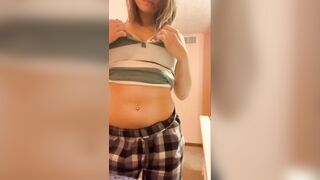 [1 of 132 Vids] Onegirlnextdoor (Useyourimagination) OnlyFans Leaks Nude