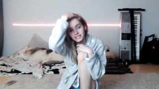 Fucks her Tight Pussy- Novaruu (scarletloveu) OnlyFans Leaks Nude