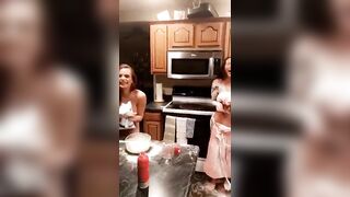 GG Kitchen Fun - Allipark22 (Allison Parker) OnlyFans Leaks Nude
