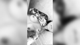 [114 of 430 Vids] Honeygold (Honey Gold aka honeygoldxx) OnlyFans Leaks Nude