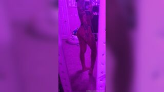 [146 of 430 Vids] Honeygold (Honey Gold aka honeygoldxx) OnlyFans Leaks Nude