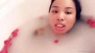 [196 of 430 Vids] Honeygold (Honey Gold aka honeygoldxx) OnlyFans Leaks Nude