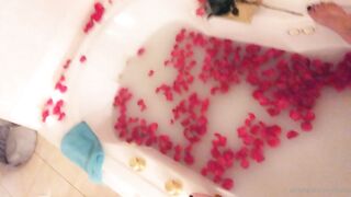 [201 of 430 Vids] Honeygold (Honey Gold aka honeygoldxx) OnlyFans Leaks Nude