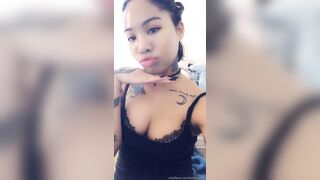 [215 of 430 Vids] Honeygold (Honey Gold aka honeygoldxx) OnlyFans Leaks Nude