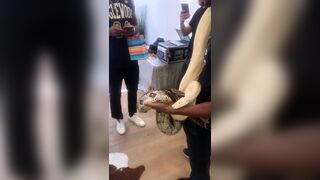 [1153 of 2462 Vids] Edwinacarlaisaac (Edwina) OnlyFans Leaks Nude Ebony