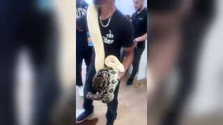 [1153 of 2462 Vids] Edwinacarlaisaac (Edwina) OnlyFans Leaks Nude Ebony