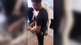 [1153 of 2462 Vids] Edwinacarlaisaac (Edwina) OnlyFans Leaks Nude Ebony