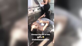 [1380 of 2462 Vids] Edwinacarlaisaac (Edwina) OnlyFans Leaks Nude Ebony