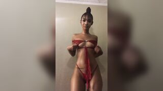 [146 of 2462 Vids] Edwinacarlaisaac (Edwina) OnlyFans Leaks Nude Ebony