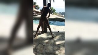 [1482 of 2462 Vids] Edwinacarlaisaac (Edwina) OnlyFans Leaks Nude Ebony