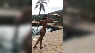 [1487 of 2462 Vids] Edwinacarlaisaac (Edwina) OnlyFans Leaks Nude Ebony