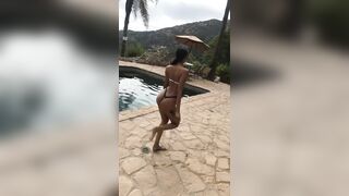 [1487 of 2462 Vids] Edwinacarlaisaac (Edwina) OnlyFans Leaks Nude Ebony