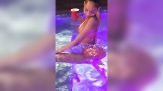 [1785 of 2462 Vids] Edwinacarlaisaac (Edwina) OnlyFans Leaks Nude Ebony