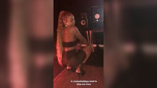 [1977 of 2462 Vids] Edwinacarlaisaac (Edwina) OnlyFans Leaks Nude Ebony