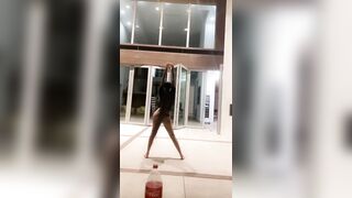 [2046 of 2462 Vids] Edwinacarlaisaac (Edwina) OnlyFans Leaks Nude Ebony