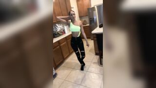 [258 of 2462 Vids] Edwinacarlaisaac (Edwina) OnlyFans Leaks Nude Ebony