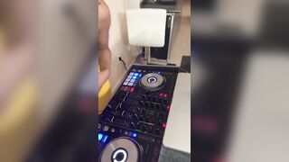 [259 of 2462 Vids] Edwinacarlaisaac (Edwina) OnlyFans Leaks Nude Ebony