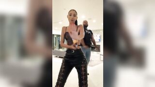 [399 of 2462 Vids] Edwinacarlaisaac (Edwina) OnlyFans Leaks Nude Ebony