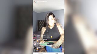 Ebony Bombshell Bodi Quiin's Sexy Stockings and Heels Show