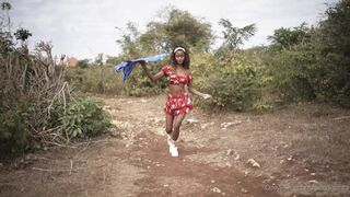 Putri Cinta -   Magnetic Matchmakers