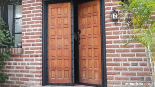 Putricinta Leaks -  Girl-on-Girl Romance