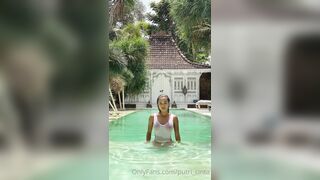 Putricinta Leaks -  Wet and Wild Latina Babe Fingers Herself to Climax