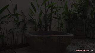 Putricinta OnlyFans -  Solo Sentiments of Amour