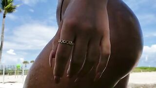 Mariagjieli OnlyFans -   Booty Bounce and Twerk