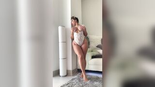 Mariagjieli OnlyFans -  Sensual Striptease and Lap Dance 's Big Booty
