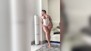 Mariagjieli OnlyFans -  Sensual Striptease and Lap Dance 's Big Booty