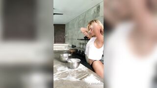 Pretty_potatoo OnlyFans - Sensual blonde gets naughty