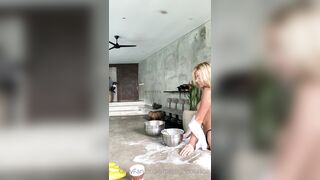 Pretty_potatoo OnlyFans - Sensual blonde gets naughty