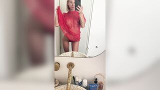 Pretty_potatoo OnlyFans - Wet and wild solo show