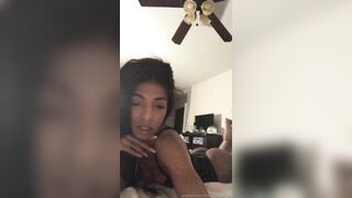 Briabackwoods Leaks - Sensual Squirt with Petite Ebony