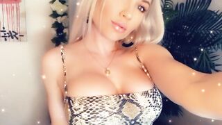 Aubree Martin OnlyFans -  Sexy BBW Bouncing on a Big Dildo