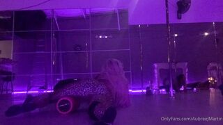 Aubreejmartin Leaks -  Camming Cutie Pleasuring Herself for Her Fans