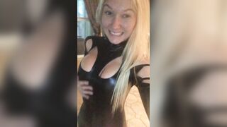 Aubreejmartin Leaks - Public Exhibitionism and Masturbation on the Beach