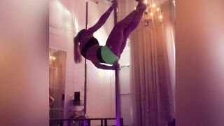 Aubreejmartin Leaks - Seductive Secrets An Intimate and Sensual Evening with My Girlfriend