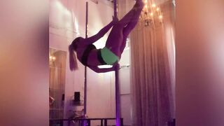 Aubreejmartin Leaks - Seductive Secrets An Intimate and Sensual Evening with My Girlfriend