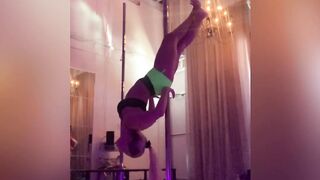 Aubreejmartin Leaks - Seductive Secrets An Intimate and Sensual Evening with My Girlfriend