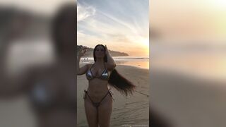 NandoProStudio OnlyFans -  Squirt Queen's Masturbation and Squirting Show with Hitachi Wand