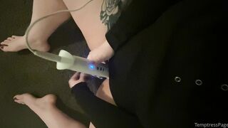 Temptresspage Leaks -  Seductive Ebony Goddess Teases with Her Massive Melons