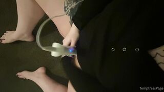 Temptresspage Leaks -  Seductive Ebony Goddess Teases with Her Massive Melons