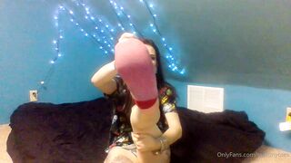 Misstaylynn -  Dominant Mistress and Her Submissive Slave Play with Toys