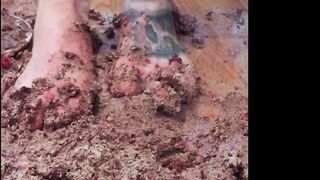 Misstaylynn -  Horny Hotties Solo Masturbation to Satisfaction