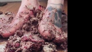 Tay s Tiny Toes OnlyFans -  Horny Housewifes Solo Masturbation to the Ultimate Climax